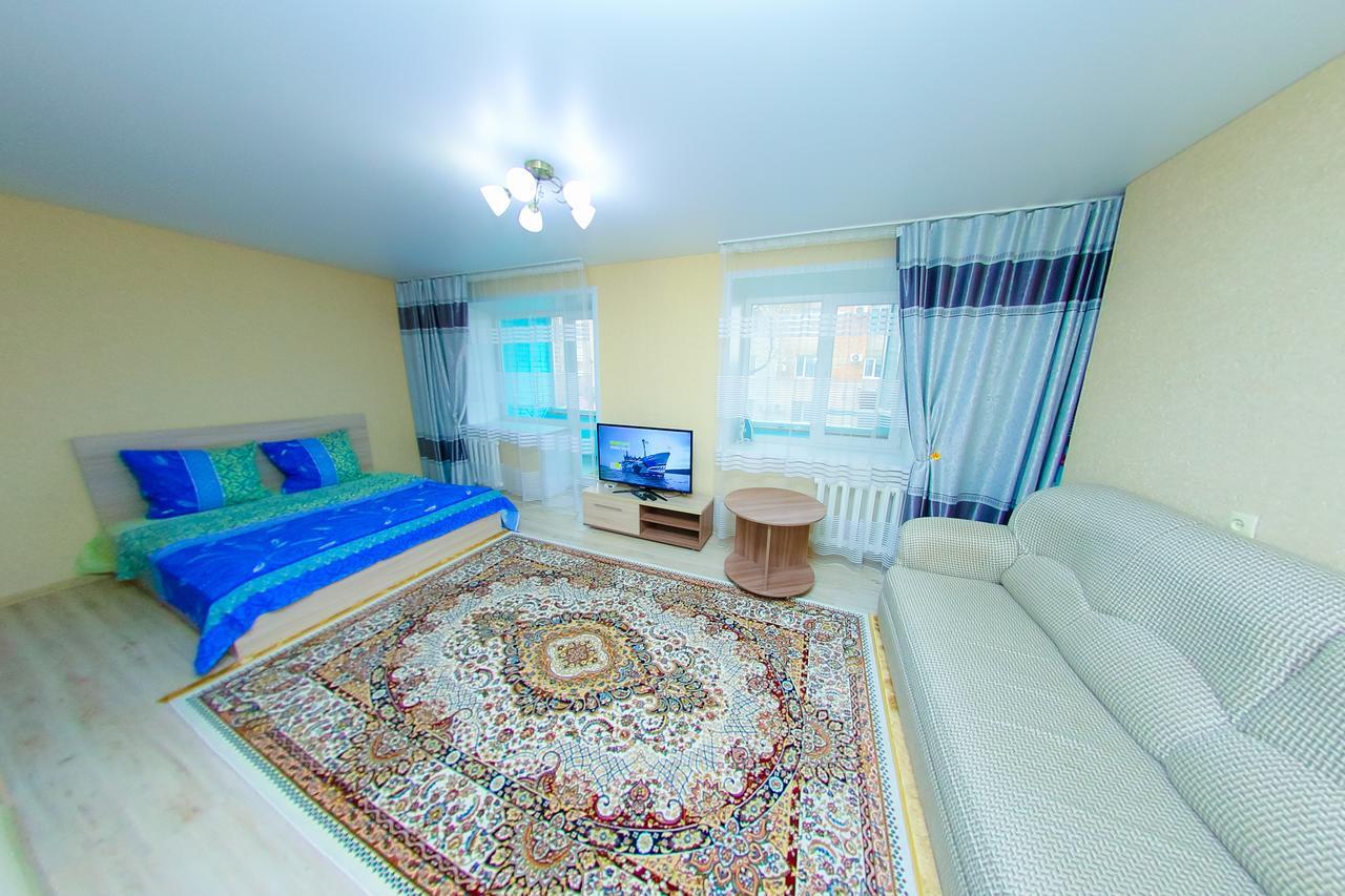 Apart On Slavskogo 14 Ustʼ-Kamenogorsk Esterno foto