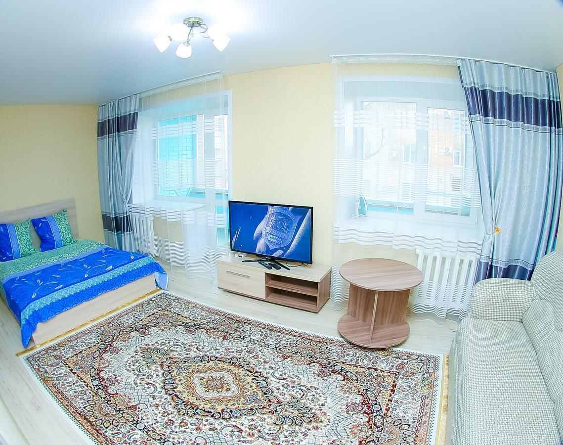 Apart On Slavskogo 14 Ustʼ-Kamenogorsk Esterno foto